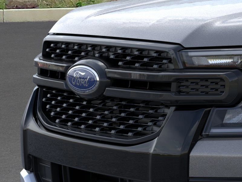 New 2026 Carbonized Gray Metallic Ford XLT image 19