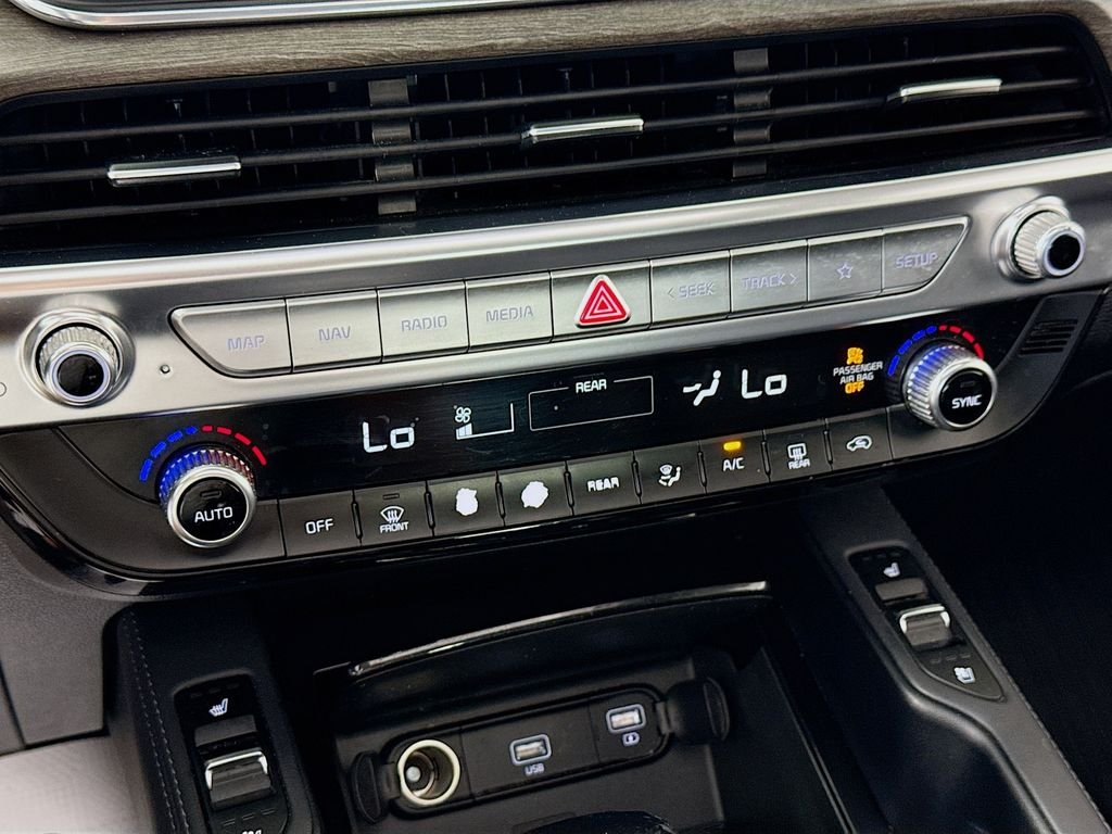 Used 2020 Everlasting Silver Kia SX image 19