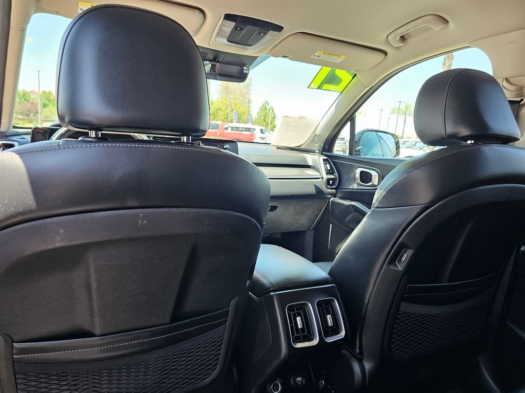 Used 2021 Black Kia S image 20