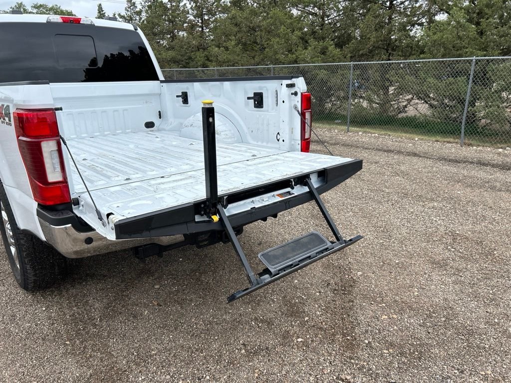 Used 2022 Oxford White Ford King Ranch image 7