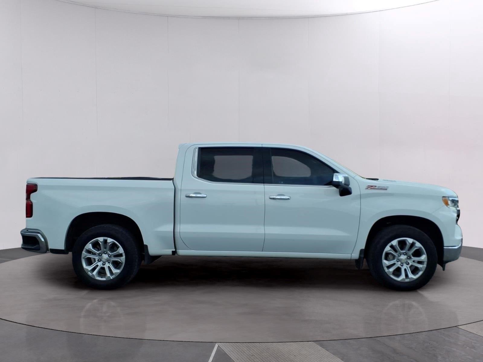 Used 2023 SUMMIT WHITE Chevrolet LTZ image 6