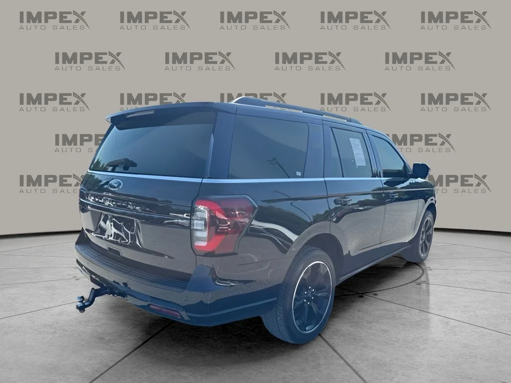 Used 2022 Black Ford Limited image 5