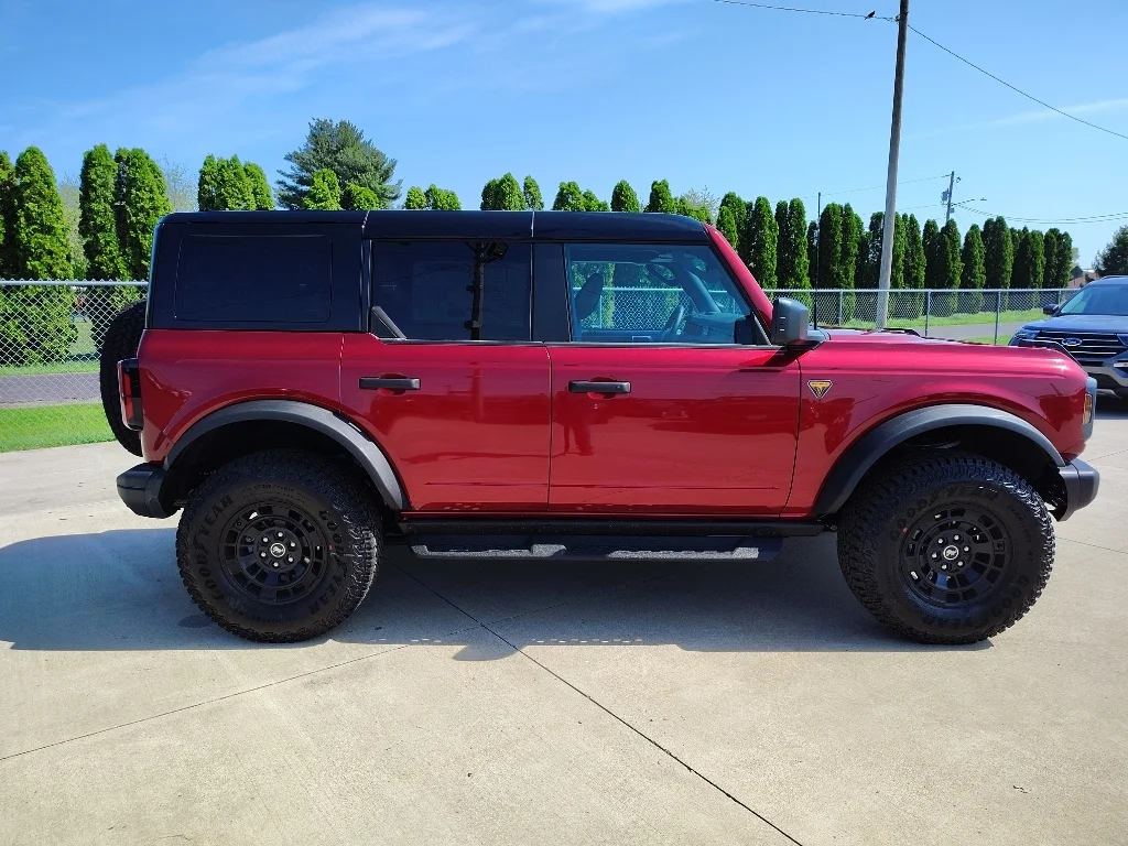 New 2026 Ruby Red Metallic Tinted Clearcoat Ford Badlands® image 4