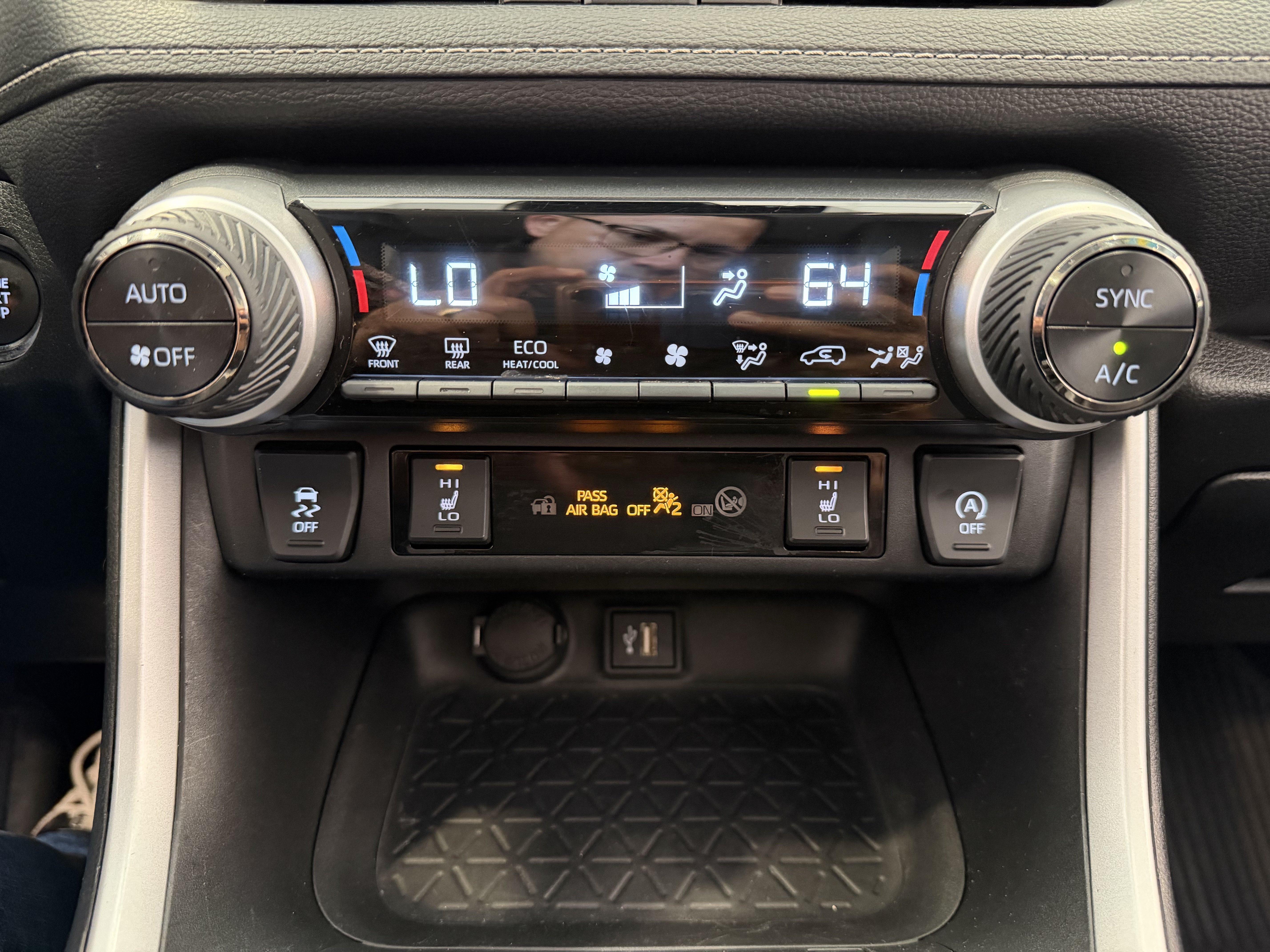 Used 2023 Silver Toyota XLE Premium image 23