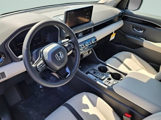 New 2026 Platinum White Pearl Honda RTL image 18