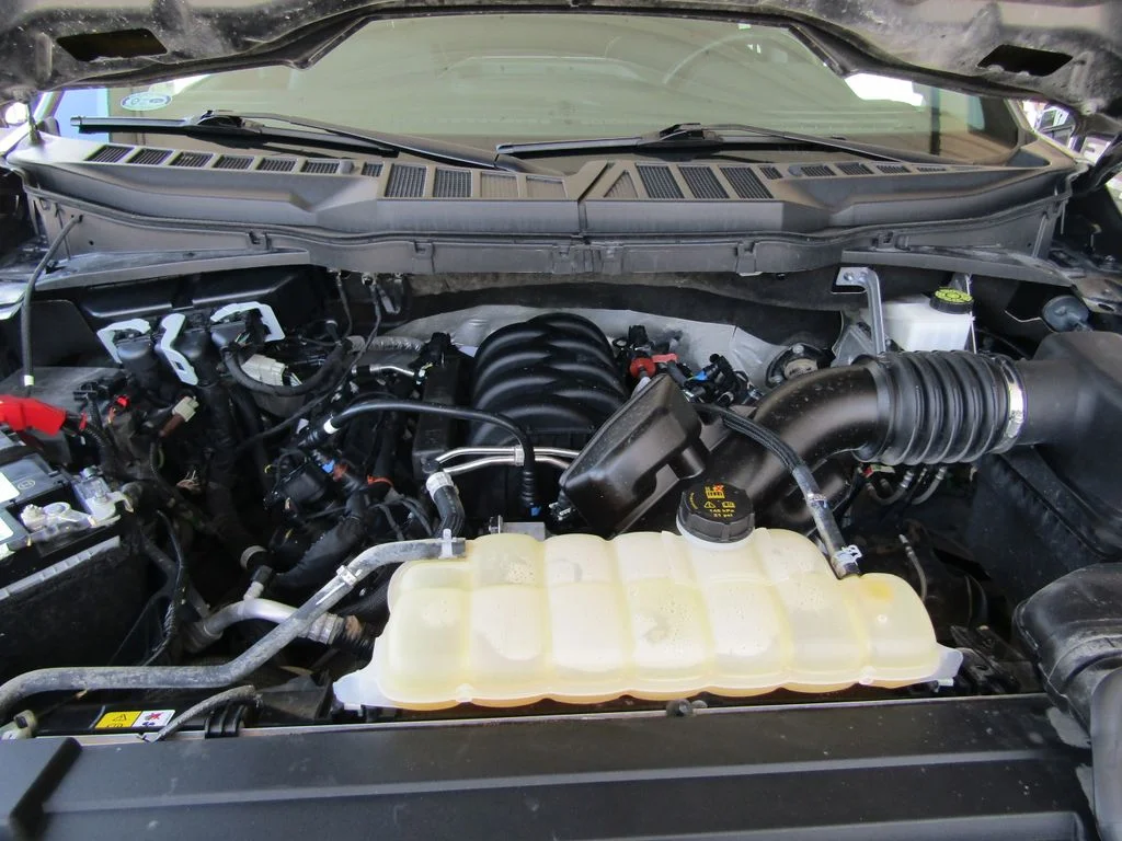 Used 2021 Gray Ford Lariat image 32