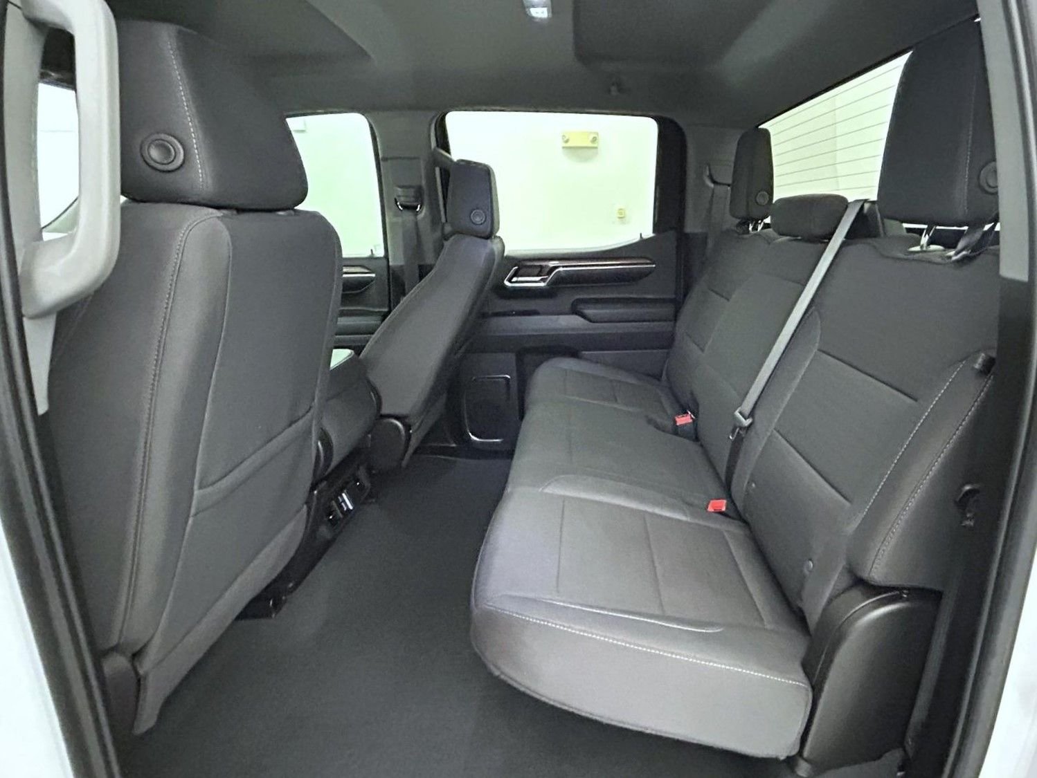 Used 2024 White Chevrolet LT image 19