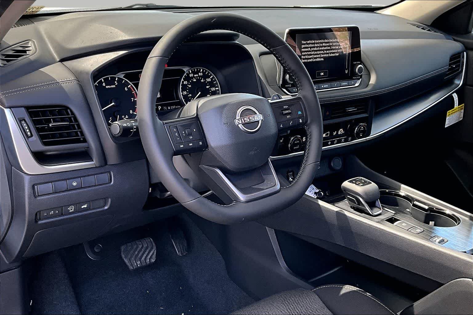 New 2026 Everest White Pearl TriCoat Nissan SV image 10