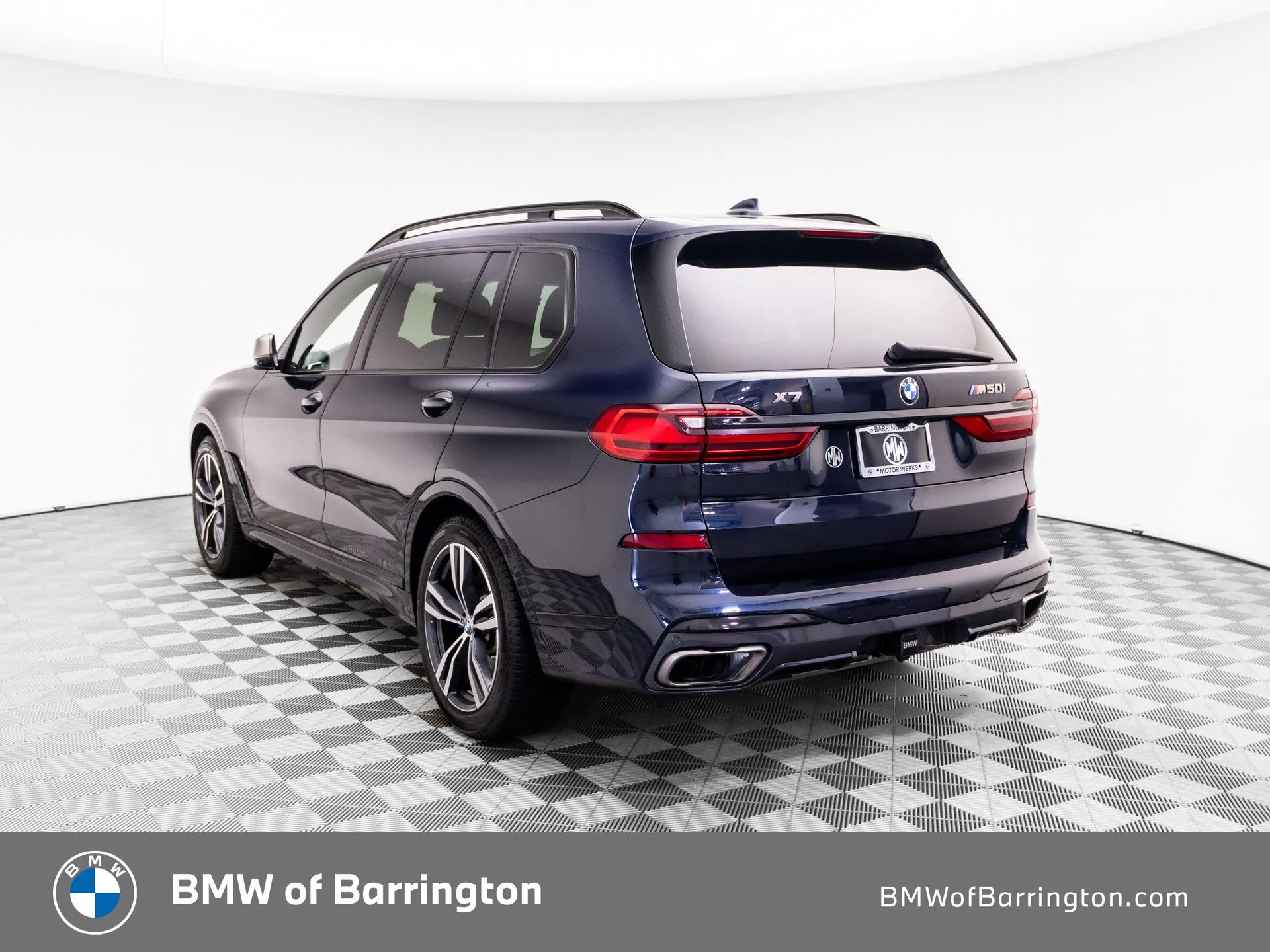 Used 2022 Black BMW M50i image 3