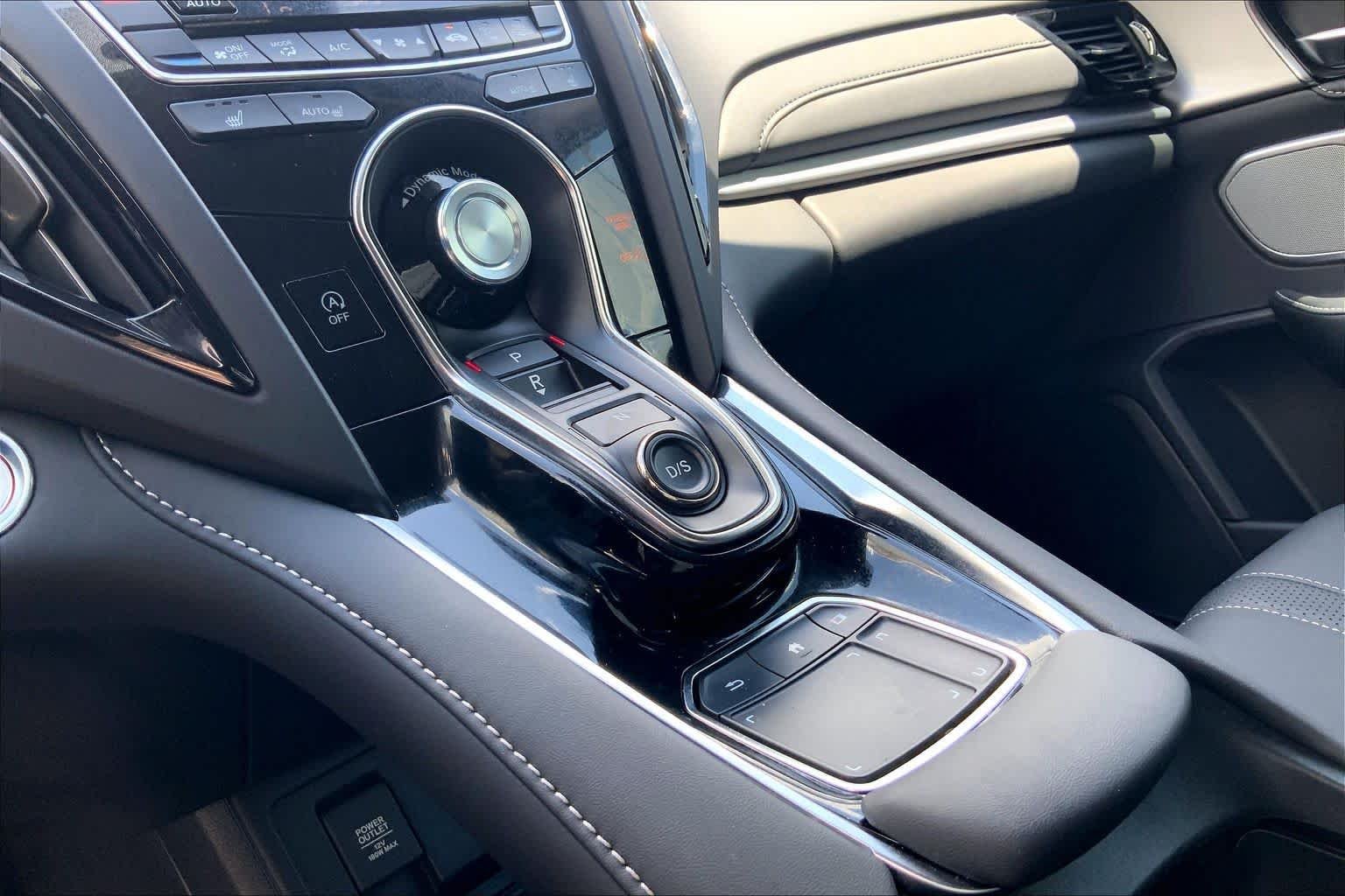 Used 2023 Liquid Carbon Metallic Acura w/Technology Package image 16