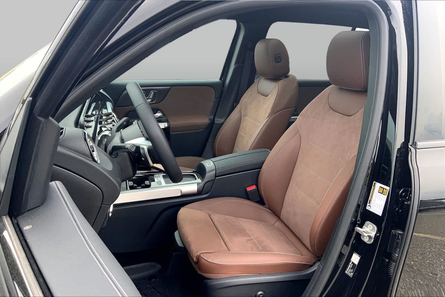 New 2026 Night Black Mercedes-Benz GLB 250 image 14