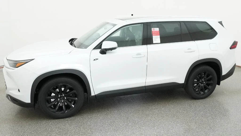 New 2026 Wind Chill Pearl Toyota Limited image 5