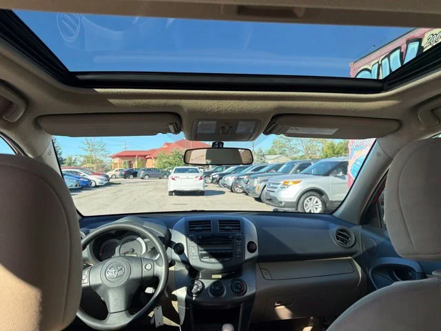 Used 2011 Red Toyota Base image 9