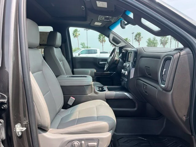Used 2019  GMC SLT image 21