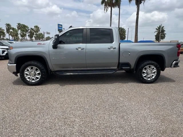 Used 2025 Sterling Gray Metallic Chevrolet LT image 4