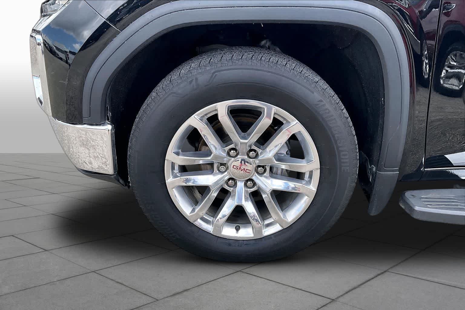 Used 2020 Onyx Black GMC SLT image 11