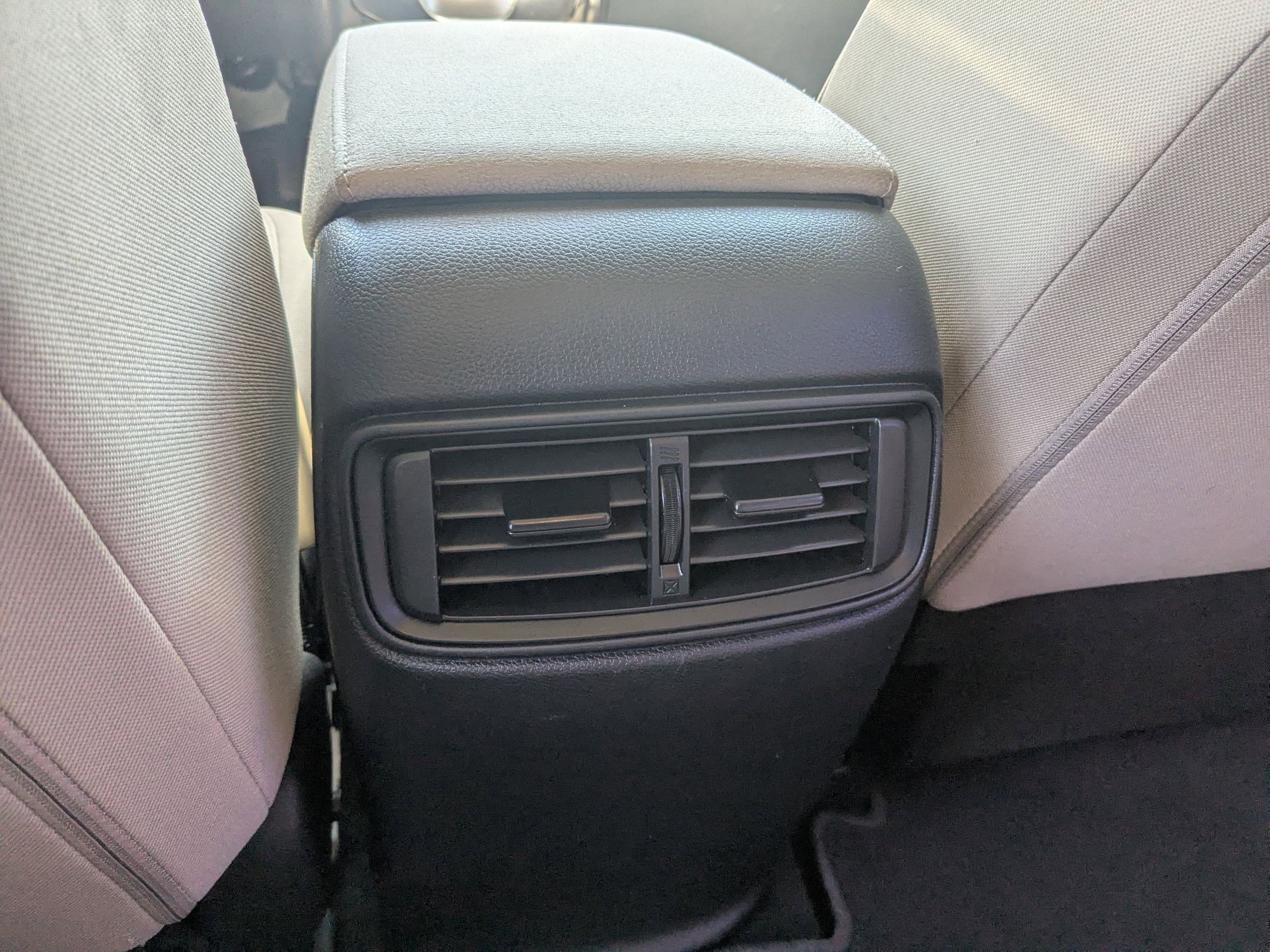 Used 2019 Platinum White Pearl Honda LX image 27