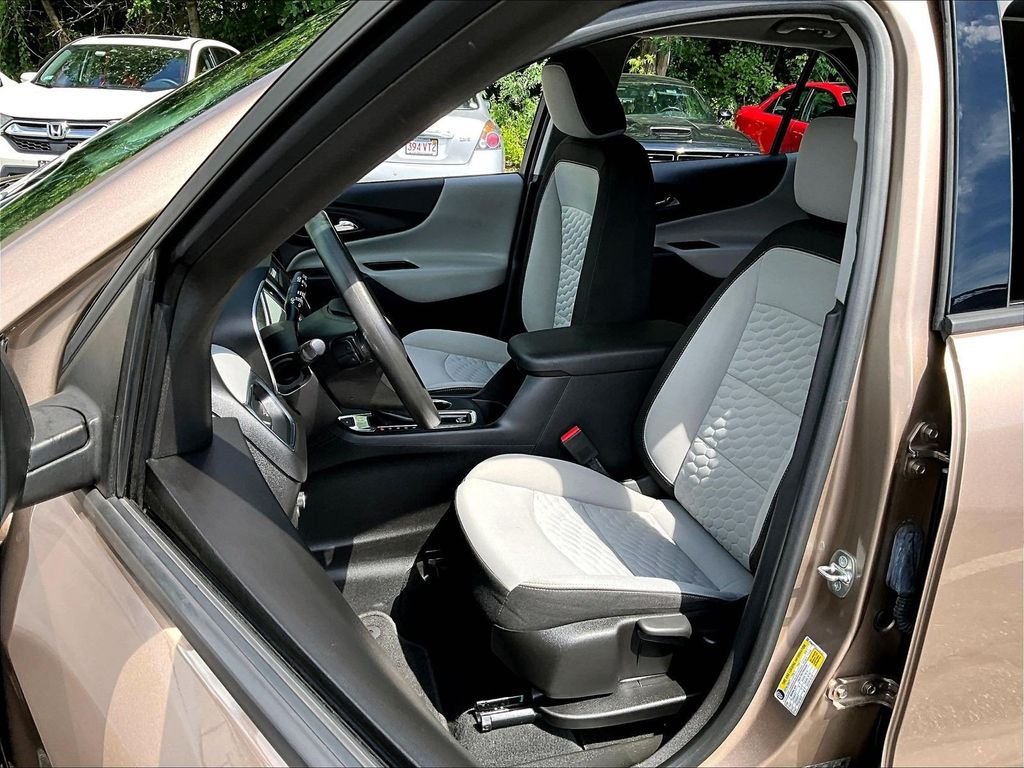 Used 2018 Beige Chevrolet LS image 10