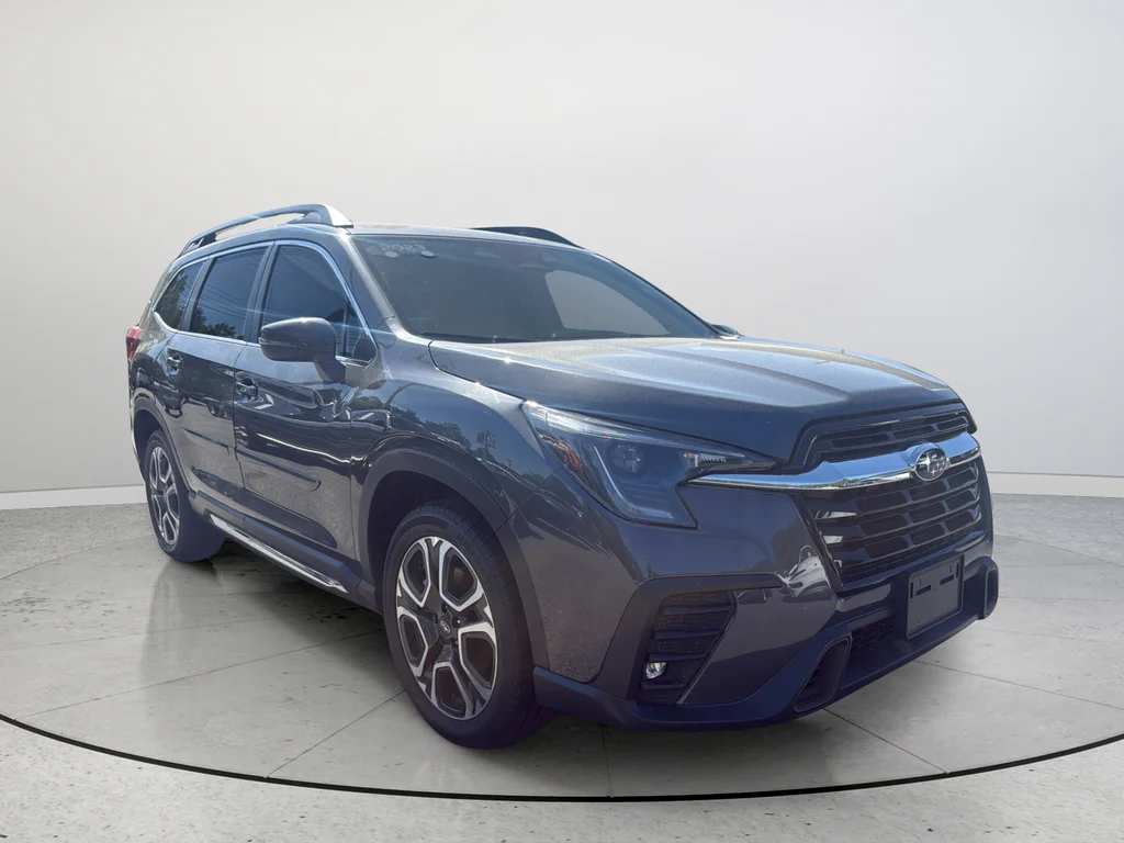 2023 Subaru Ascent Limited 7 Passenger's photo