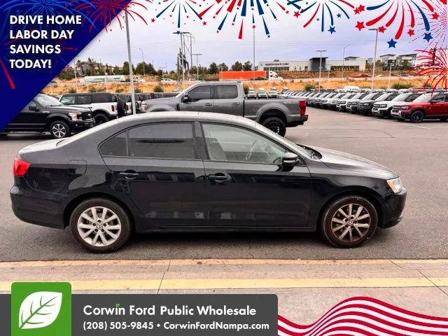 Used 2012 Black Volkswagen 2.5L SE image 5