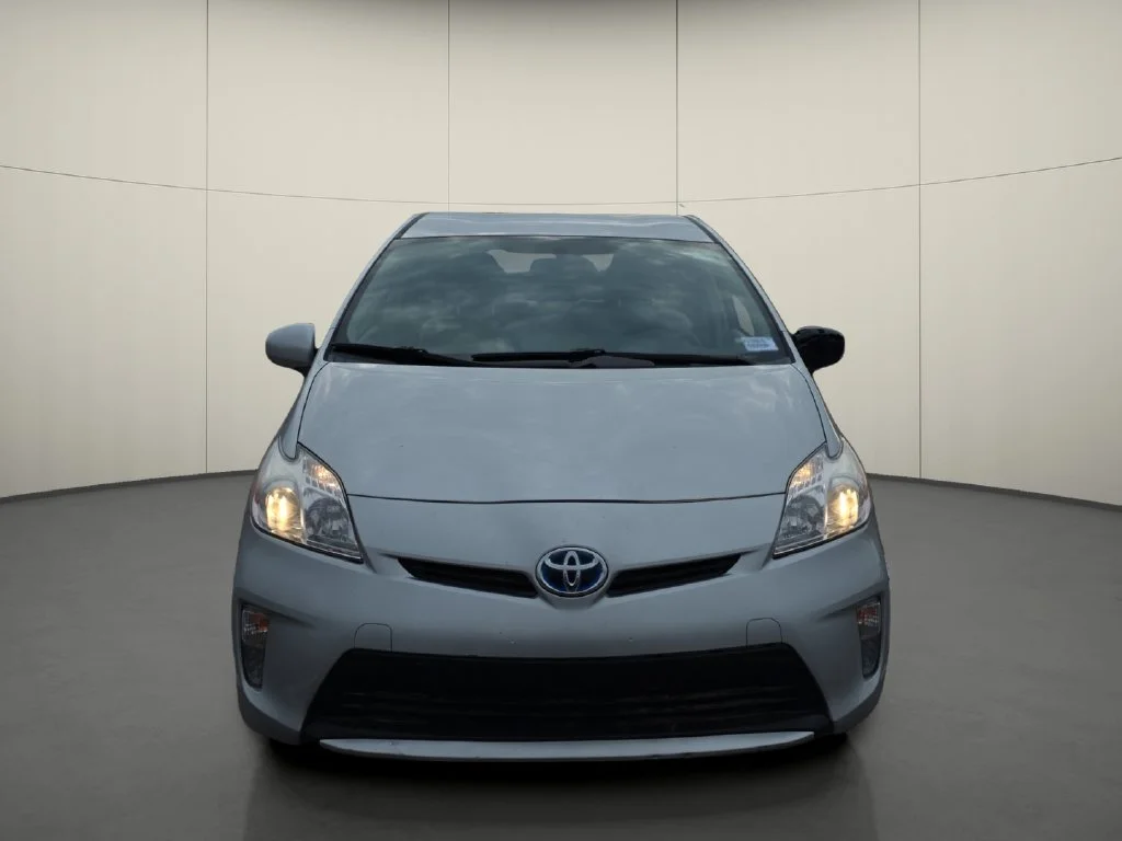 Used 2013 Silver Toyota Two image 2