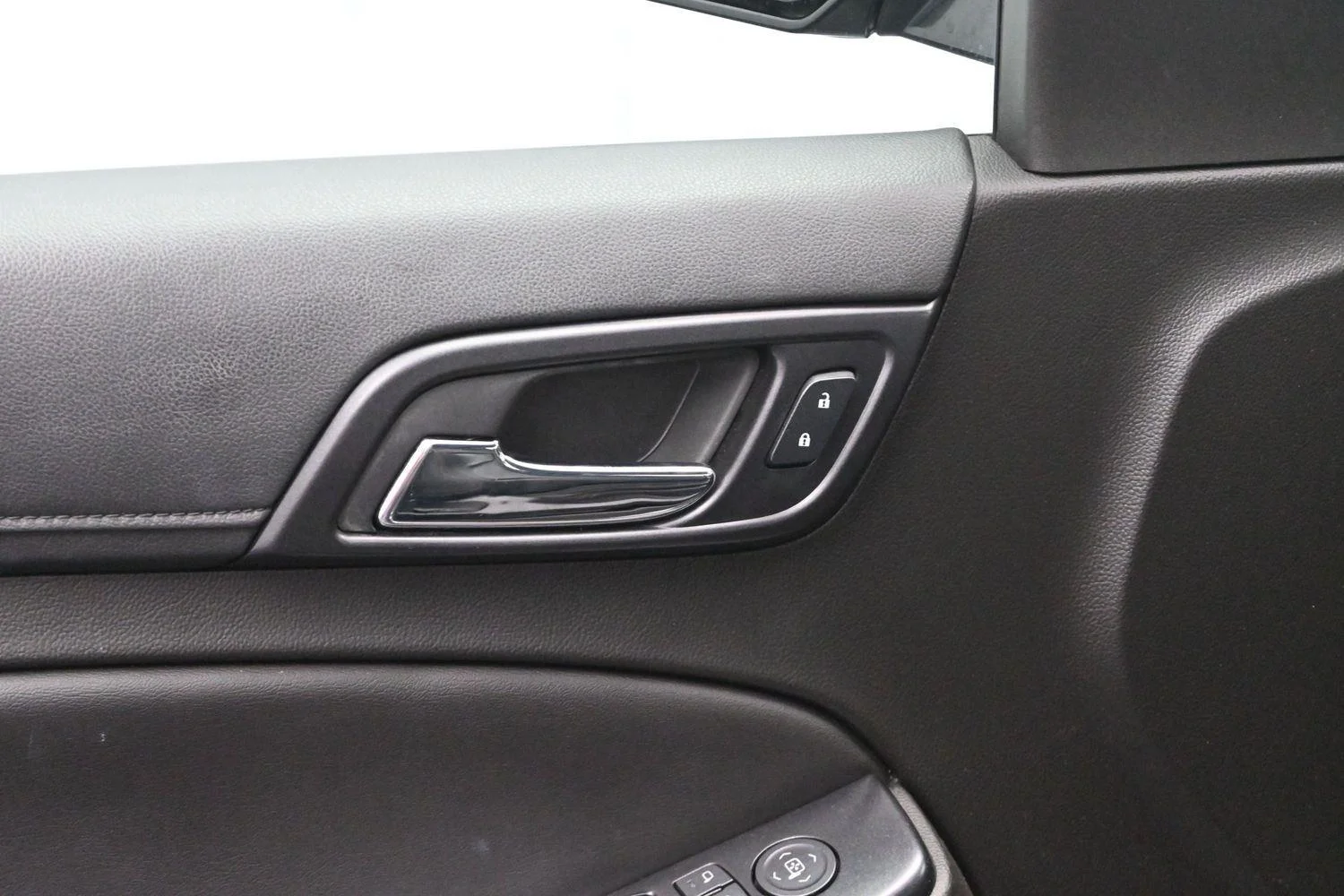 Used 2018 PEPPERDUST METALLIC Chevrolet LT image 14
