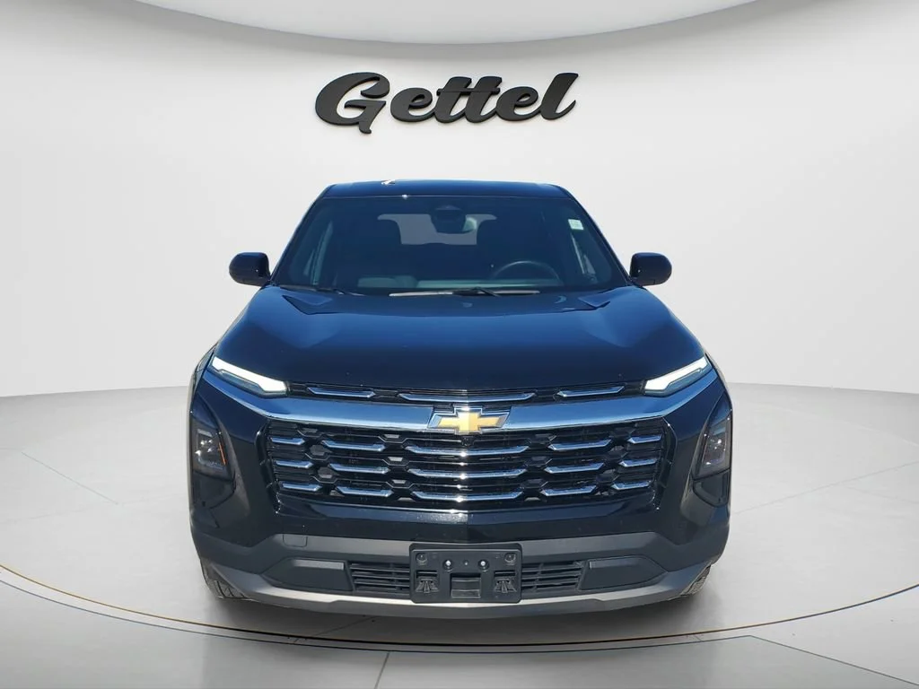 Used 2025 Mosaic Black Metallic Chevrolet LT image 2