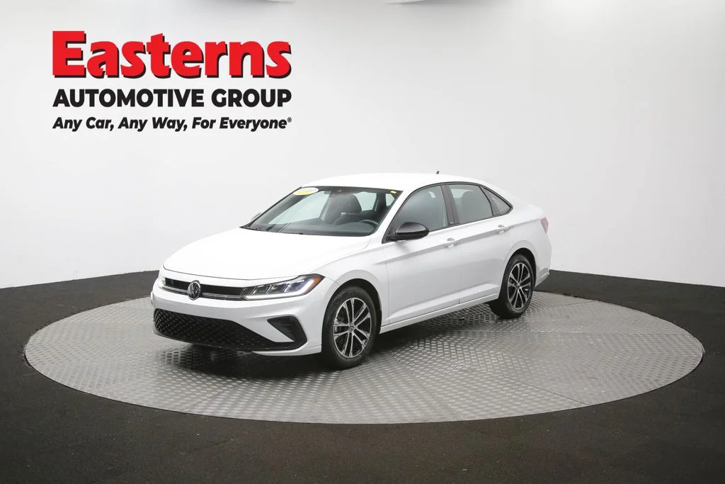Used 2025 White Volkswagen 1.5T Sport image 54