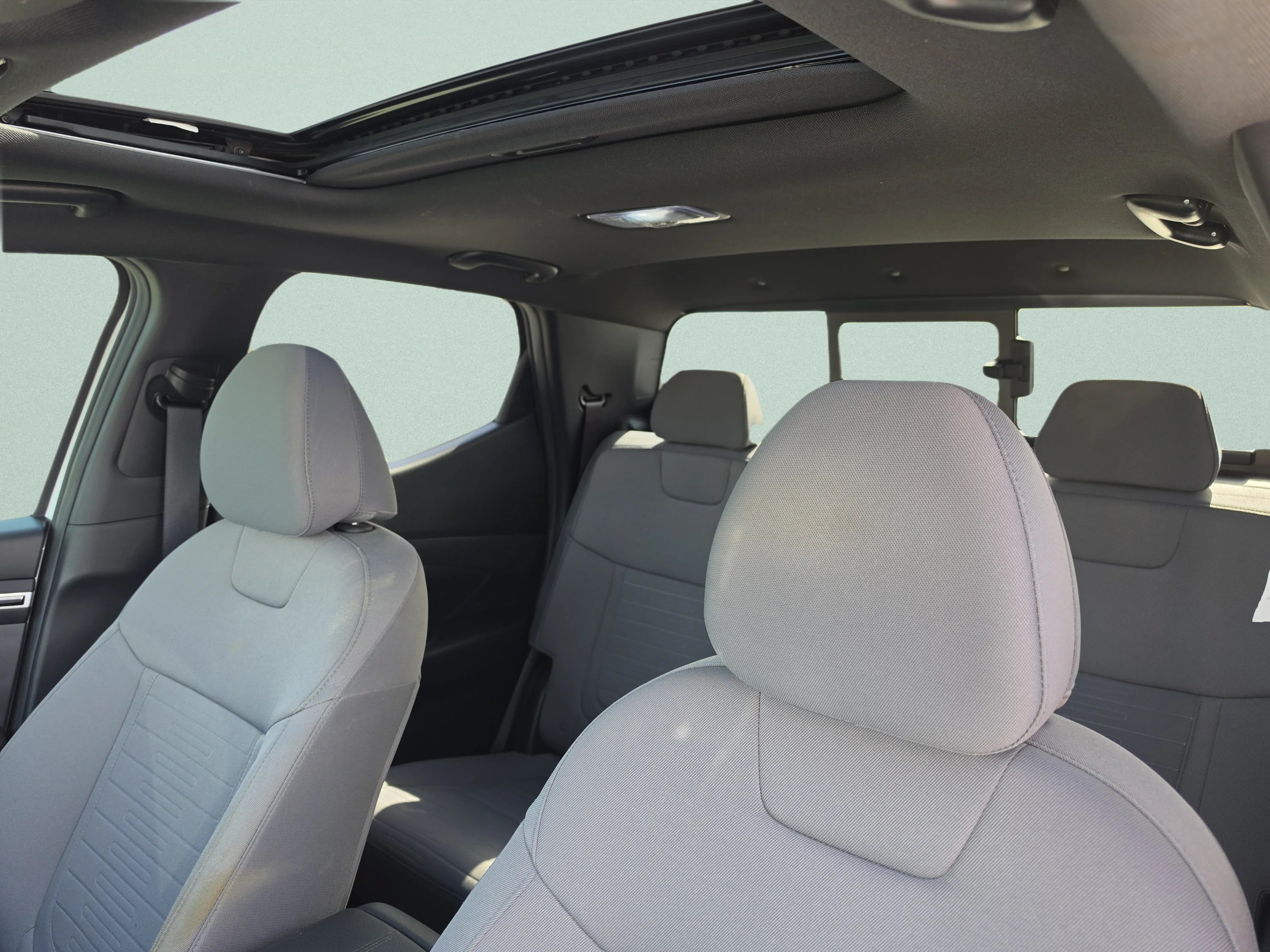 Used 2022 Ice White Hyundai SEL image 25