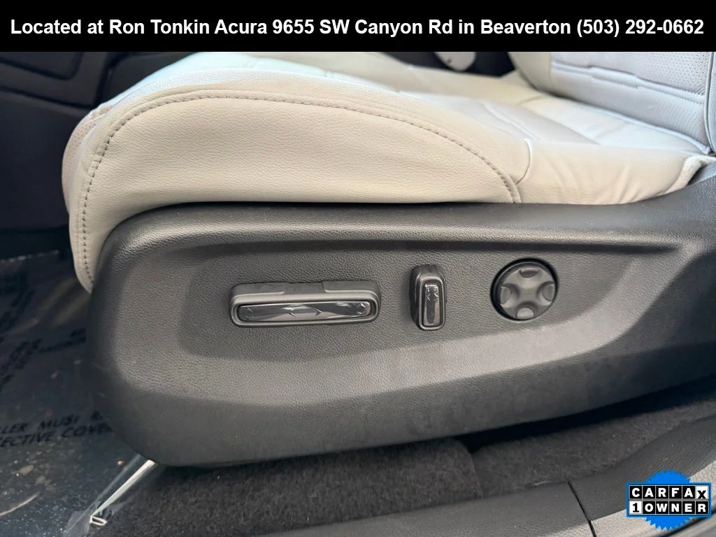 Used 2018 Obsidian Blue Pearl Honda Touring image 14