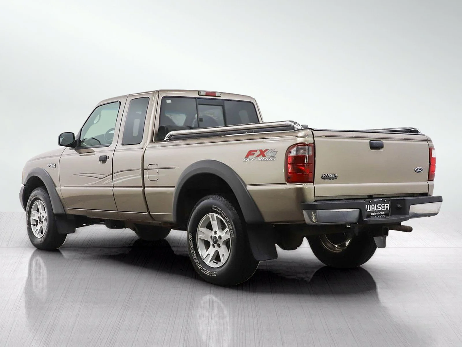 Used 2003  Ford XLT image 3