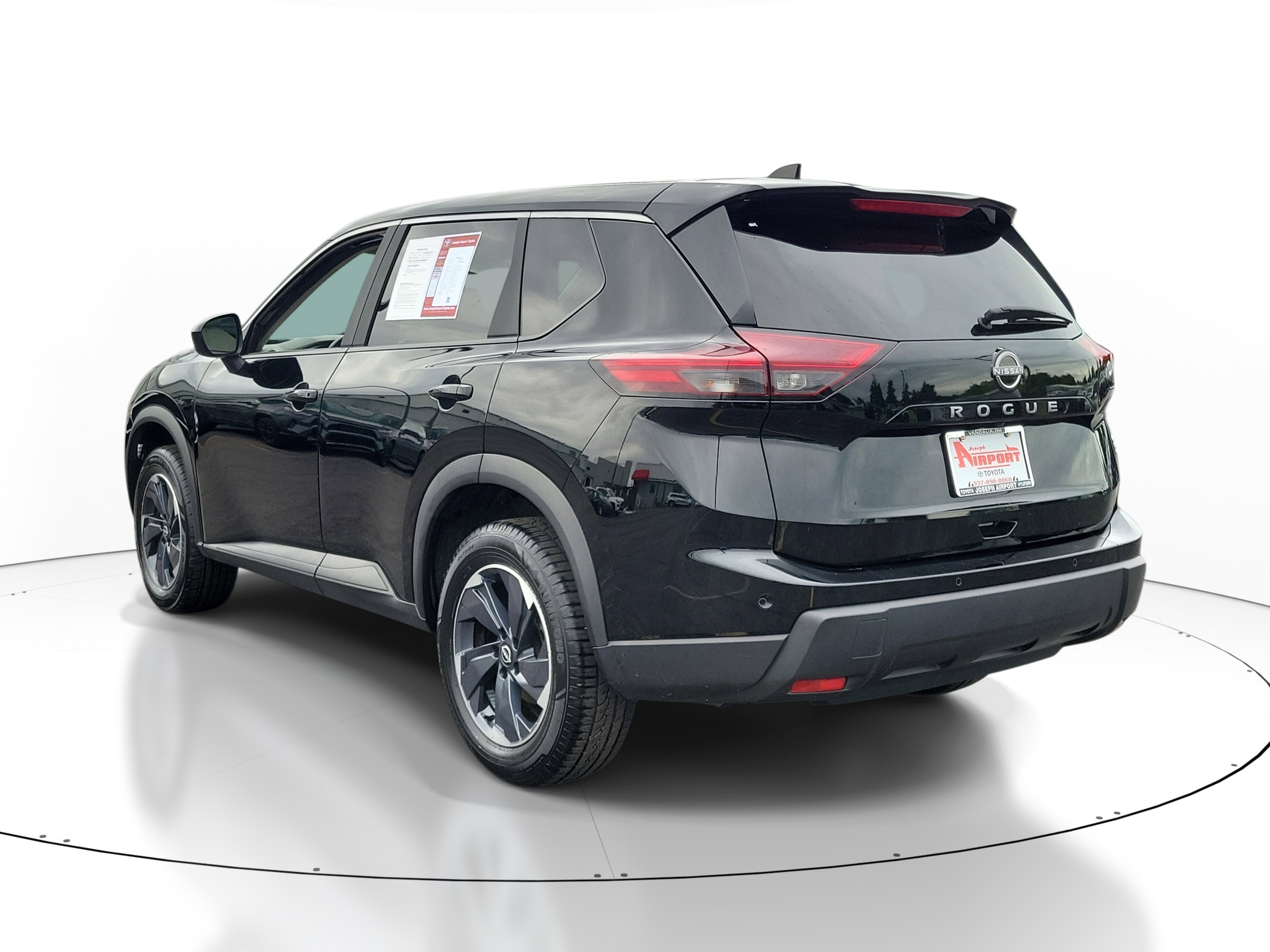 Used 2025 Super Black Nissan SV image 3