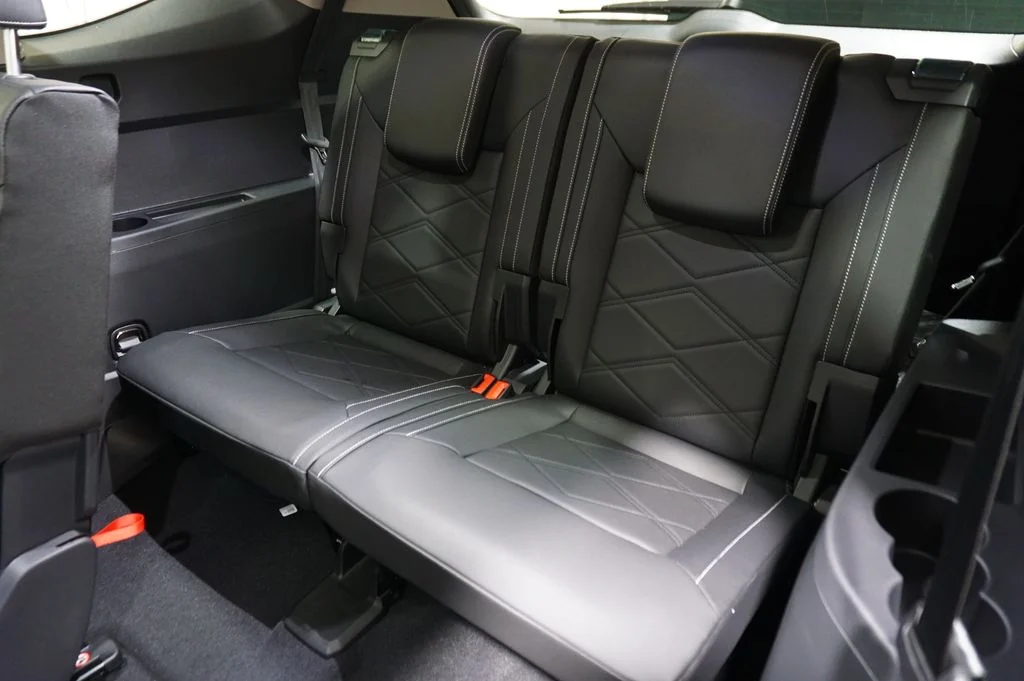New 2026 Gray Volkswagen 2.0T SE w/Technology image 12
