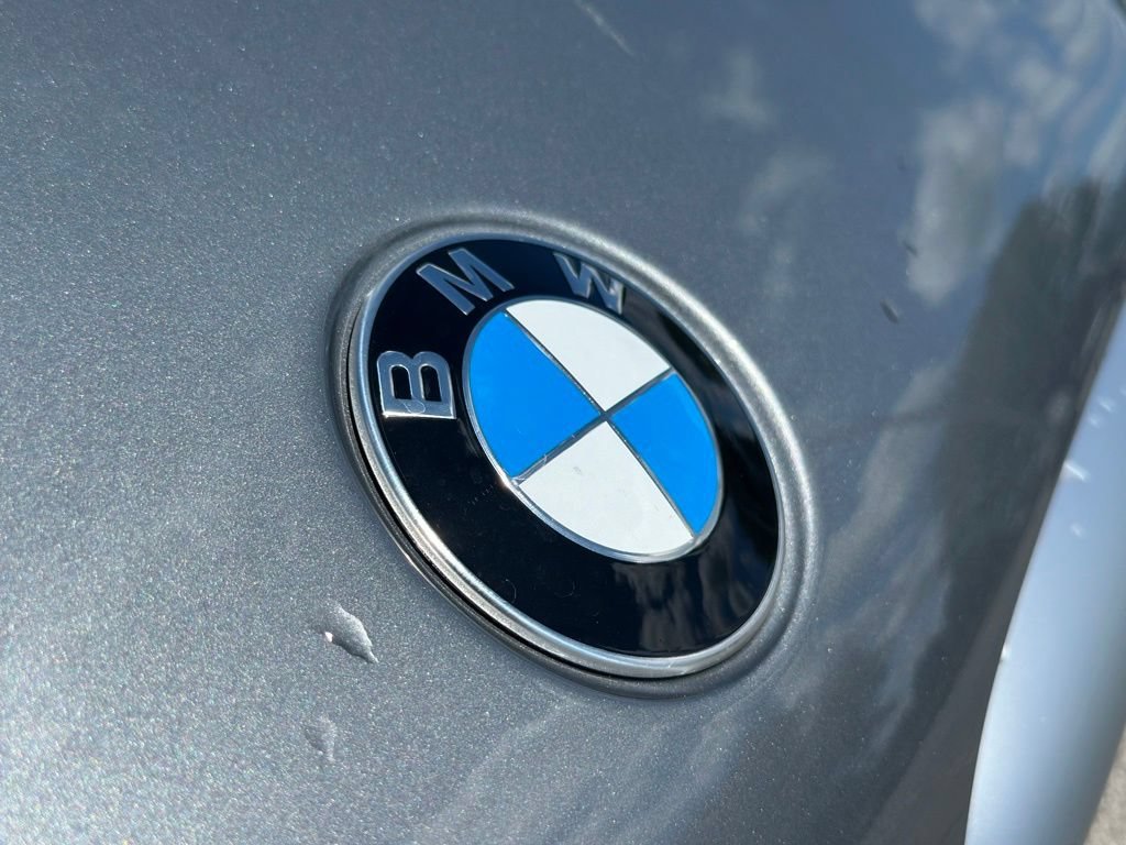 New 2026 Skyscraper Grey Metallic BMW xDrive40i image 11