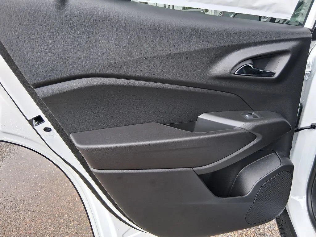 2026 Chevrolet Trax LT - Photo 16