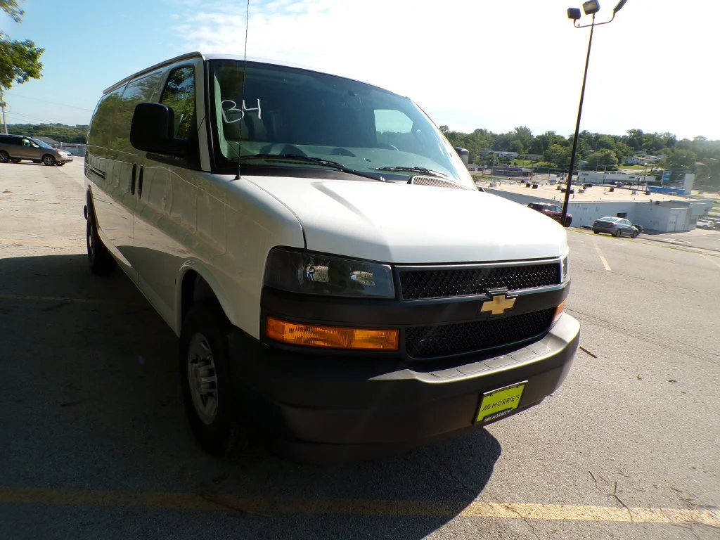 2026 Chevrolet Express Cargo Work Van - Photo 9