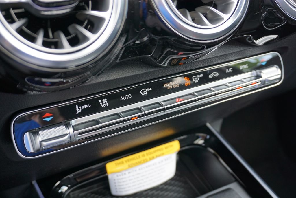 2025 Mercedes-Benz GLB Base - Photo 36