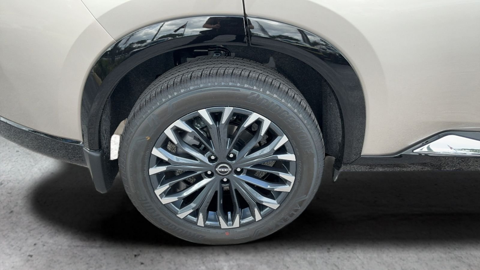 New 2026 Silver Nissan Platinum image 47