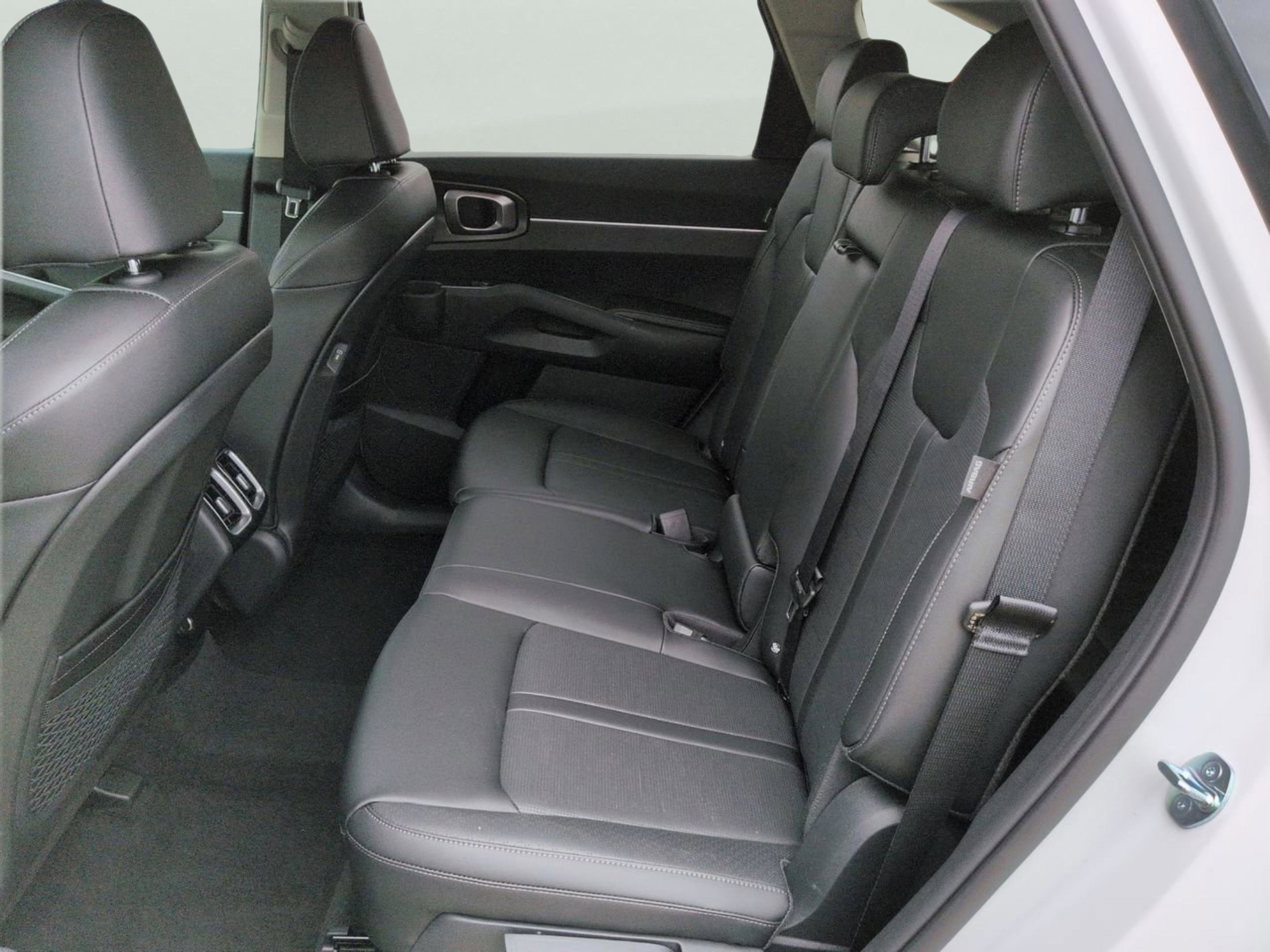 New 2026 Glacial White Kia S image 12