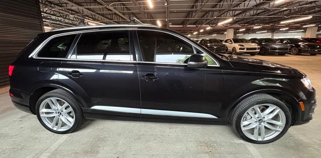 Used 2018 Orca Black Metallic Audi 3.0T Prestige image 9