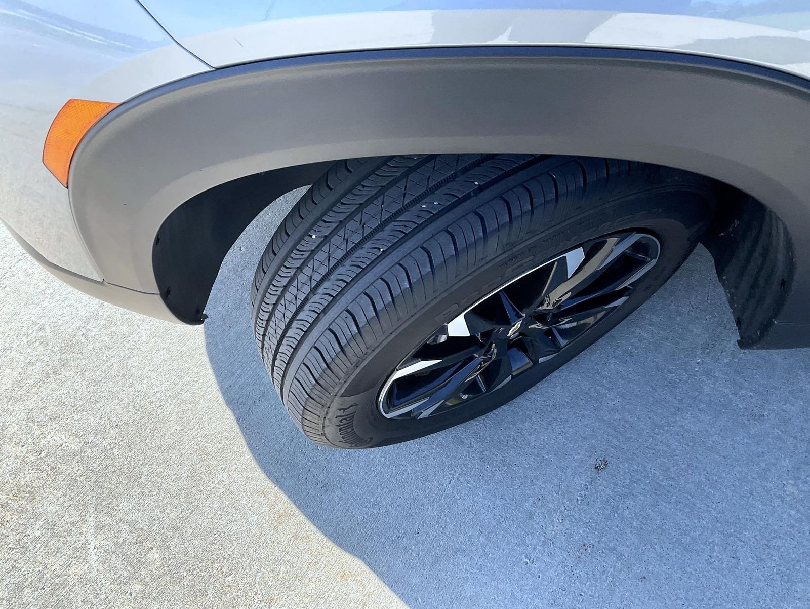 Used 2023 Gray Chevrolet LT image 23