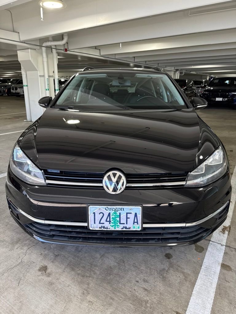 Used 2018 Volkswagen Golf SportWagen S with VIN 3VW117AU2JM750491 for sale in Tigard, OR