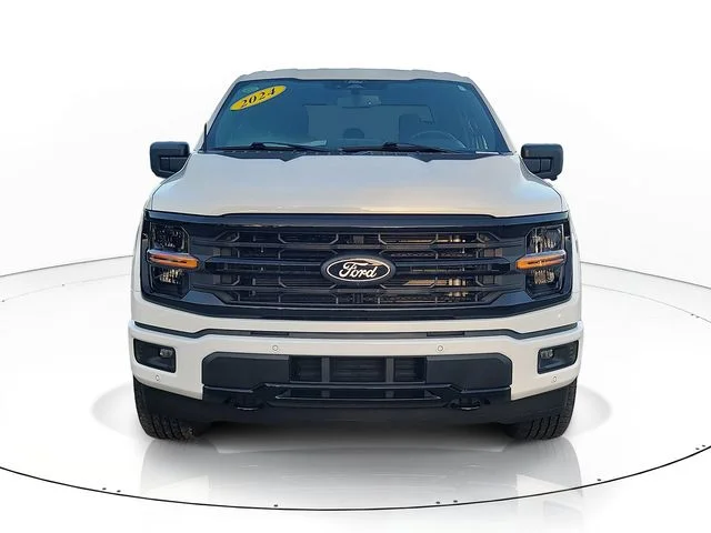 Used 2024 White Ford XLT image 2