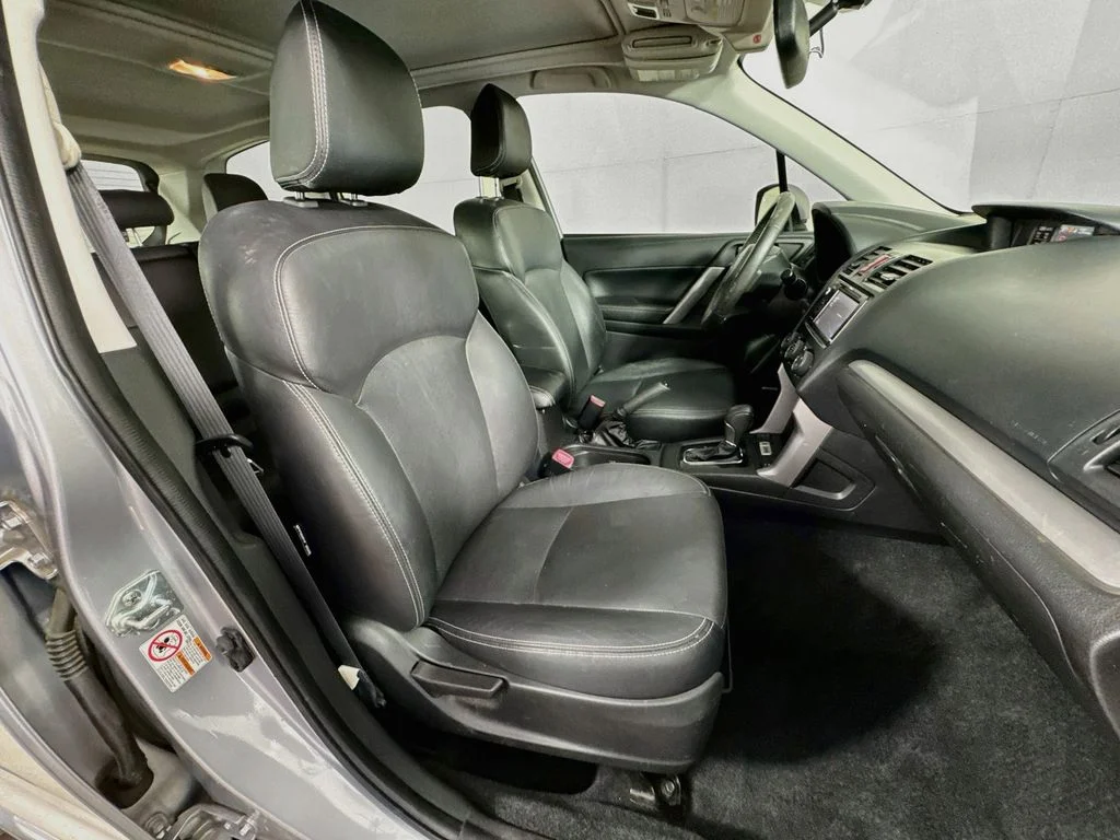 Used 2015 Silver Subaru 2.5i Touring image 35