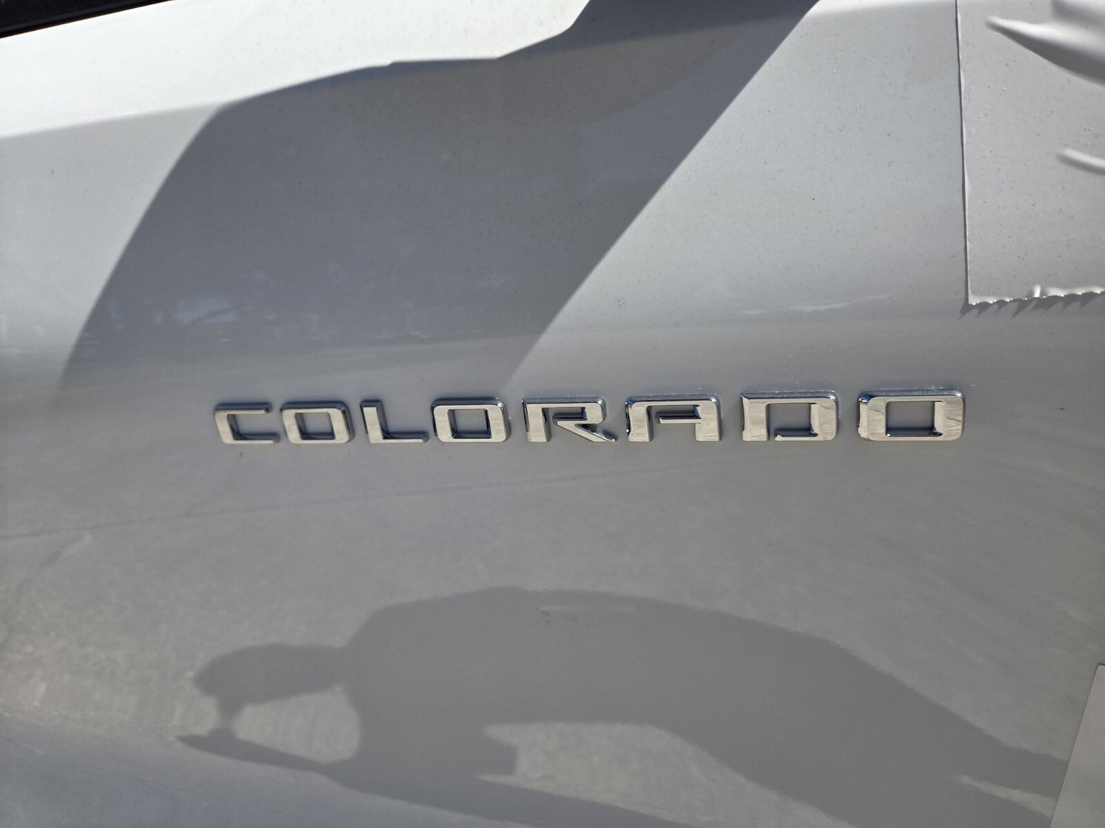 New 2026 Summit White Chevrolet WT image 9