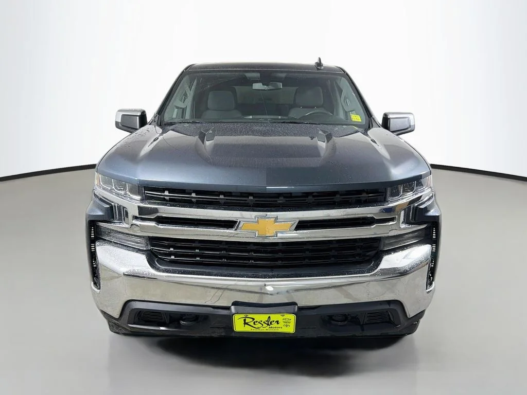 Used 2020 Gray Chevrolet LT image 2