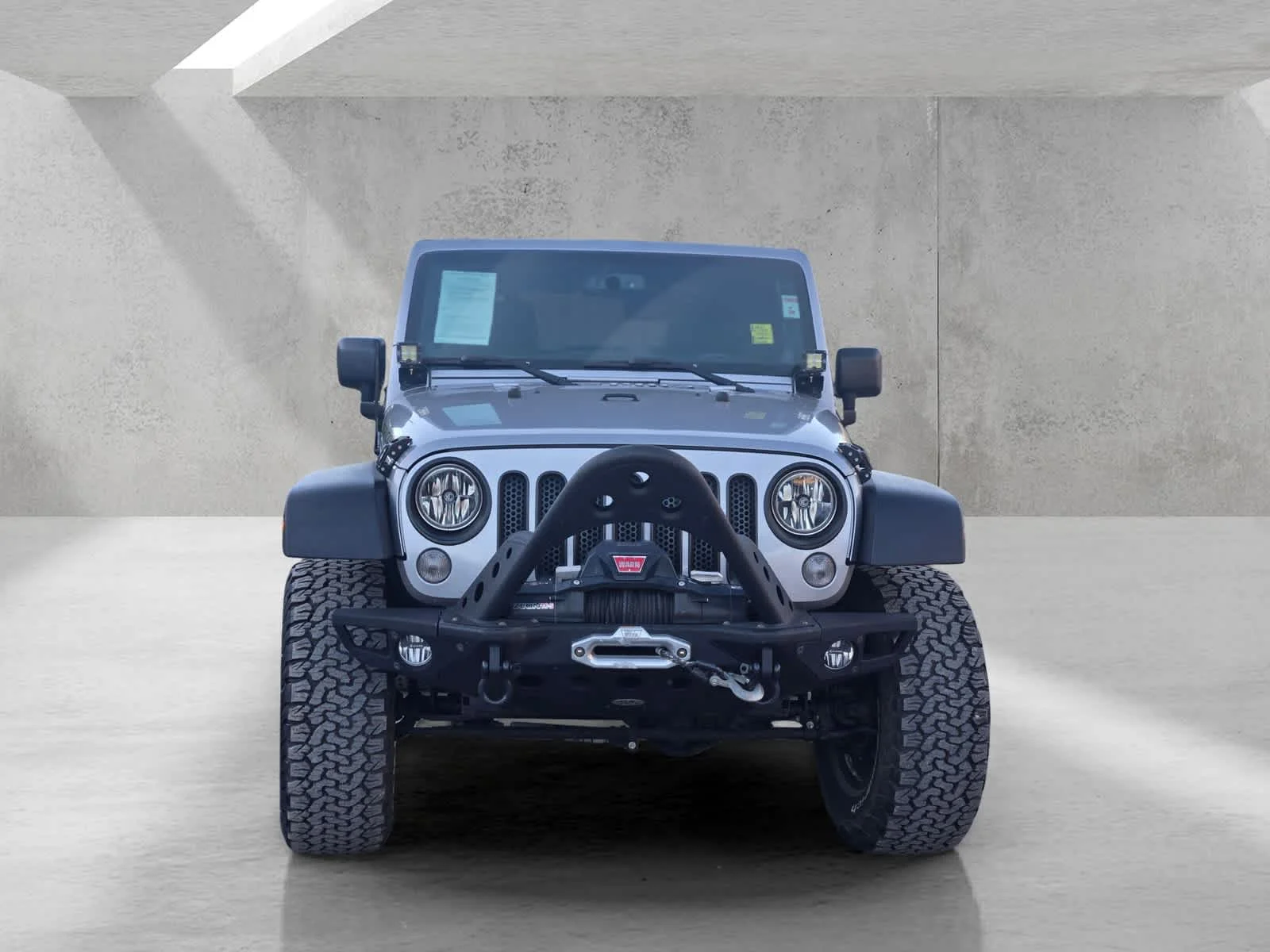 Used 2014  Jeep Rubicon image 2