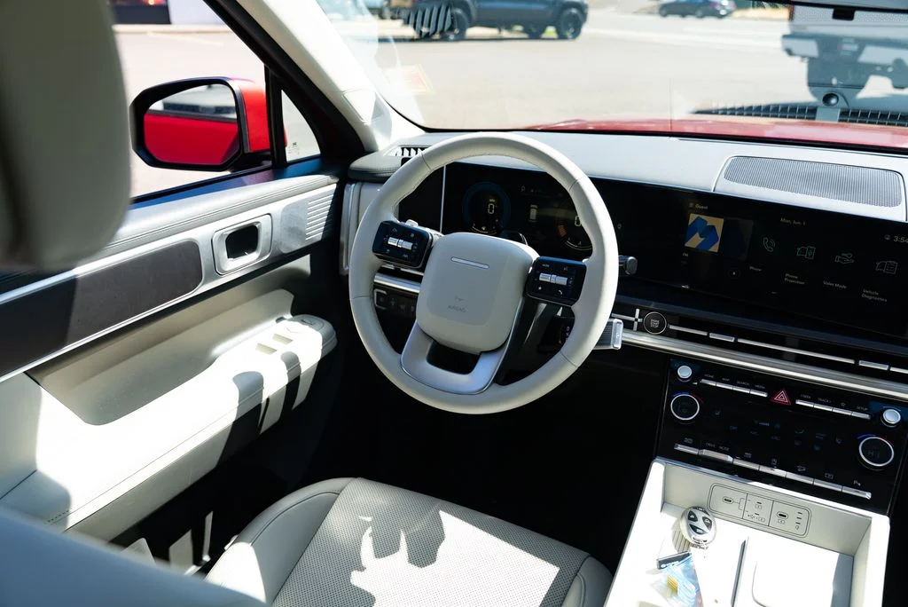 Used 2024 Red Hyundai SEL image 9