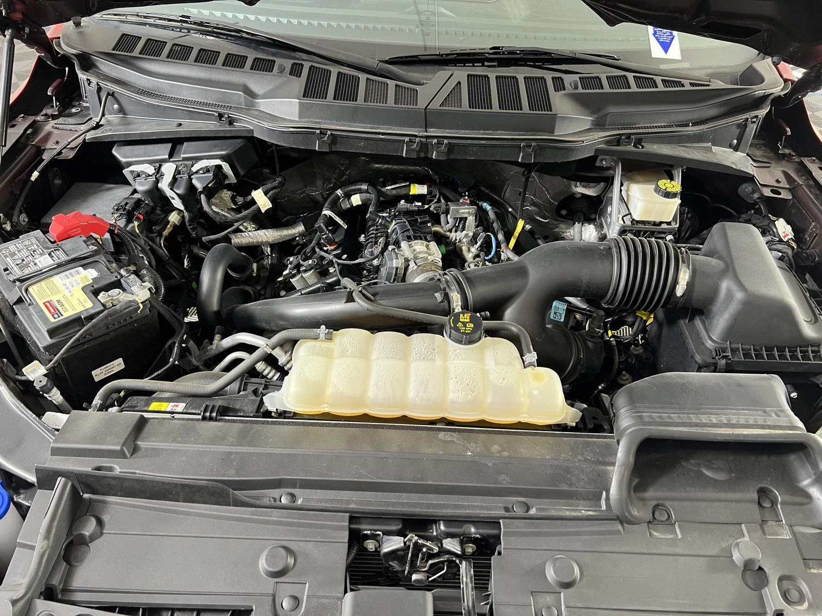 Used 2022  Ford XL image 27
