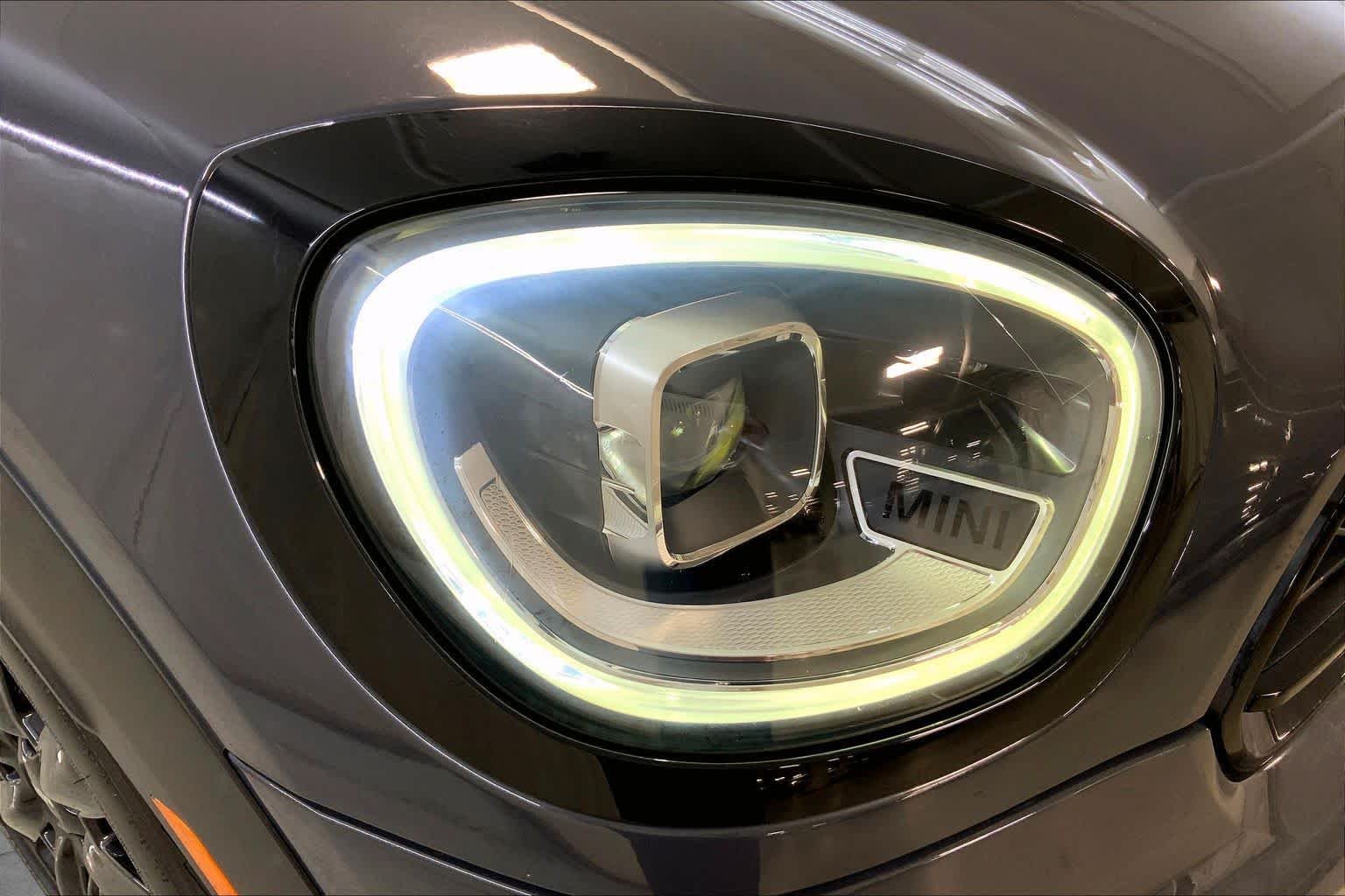 Used 2021 Thunder Grey Metallic MINI Cooper SE image 27